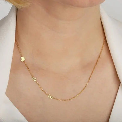 Collier Personnalisé avec Initiale Latérale