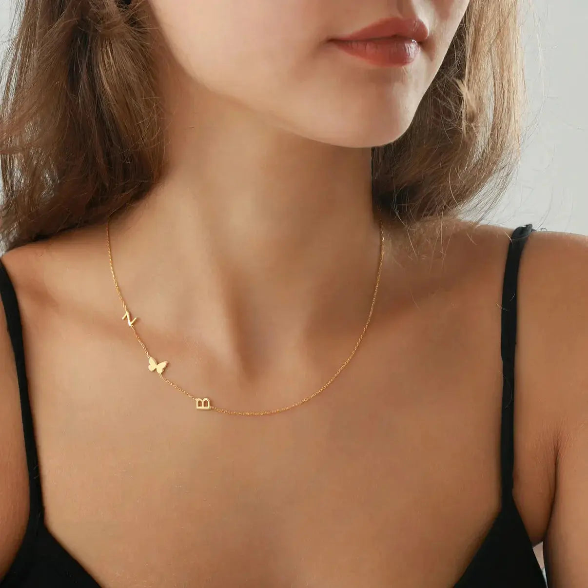 Collier Personnalisé avec Initiale Latérale