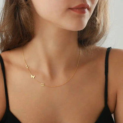 Collier Personnalisé avec Initiale Latérale